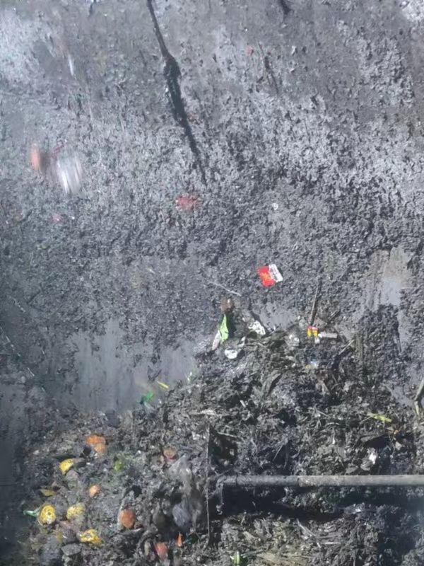 乌烈镇污水池清理